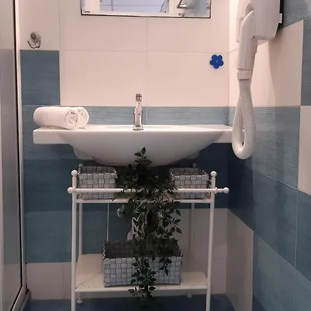 мотиви Отель 3*