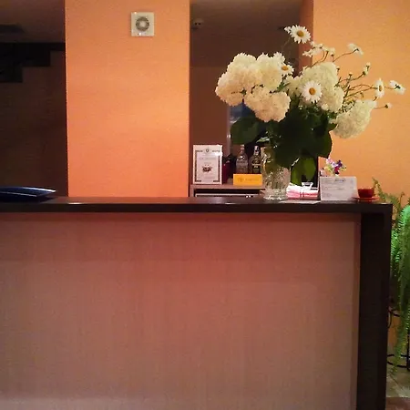 Motivi Saints Constantine and Helena